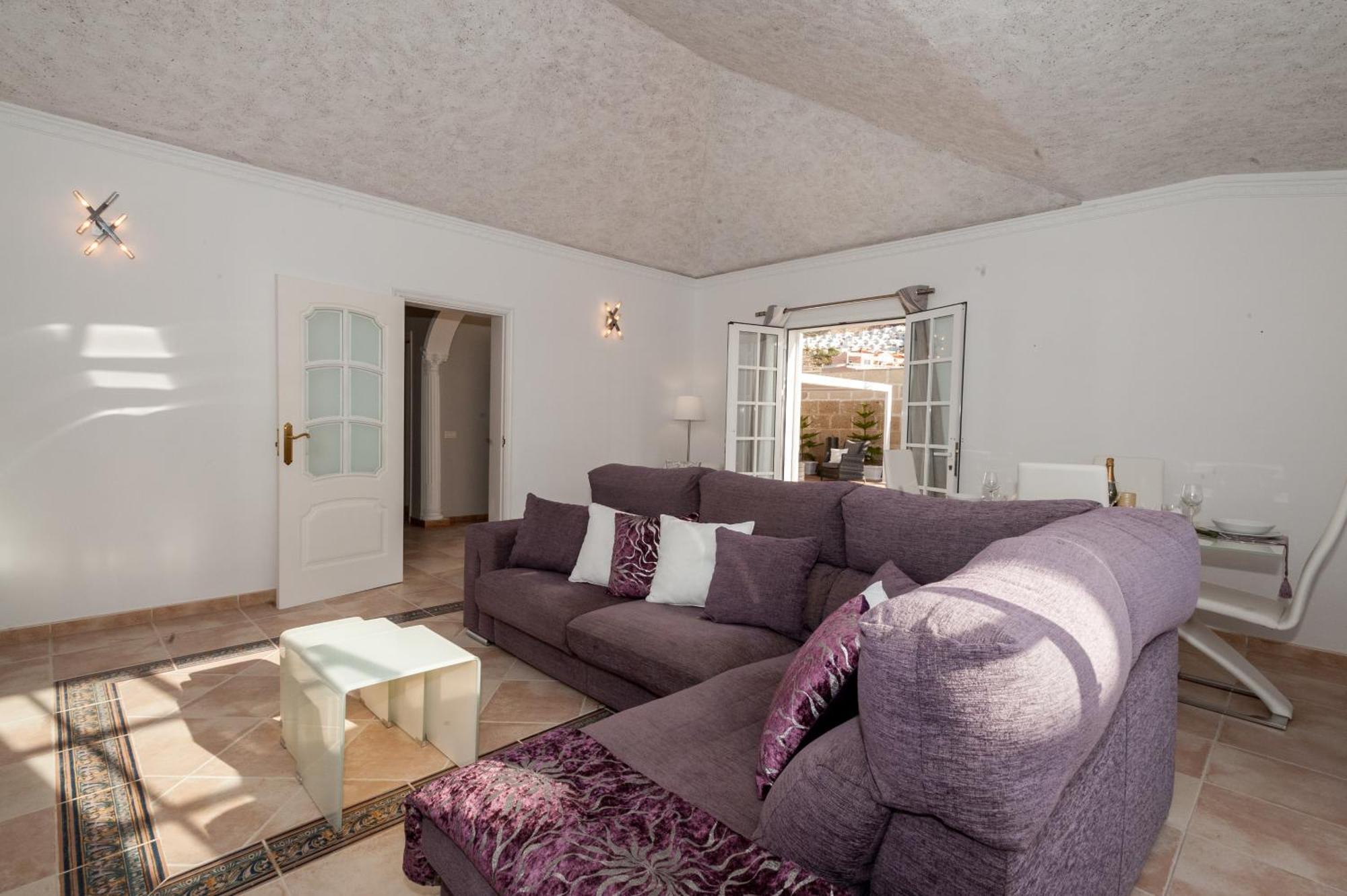 Villa Vanesa Luxury Private Villa With A Heated Pool, 4 Bedrooms And 4 Bathrooms Costa Adeje  Zewnętrze zdjęcie