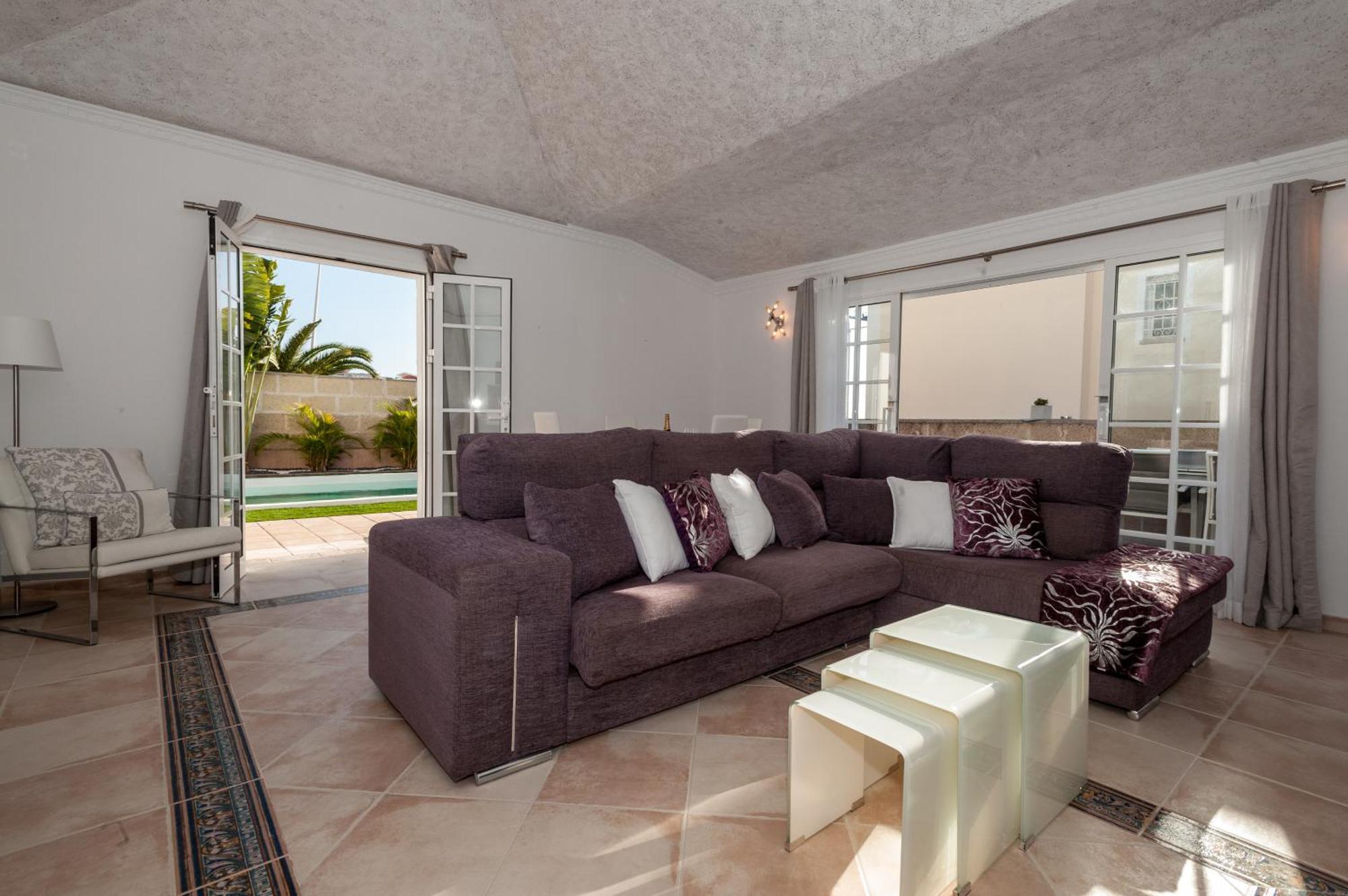 Villa Vanesa Luxury Private Villa With A Heated Pool, 4 Bedrooms And 4 Bathrooms Costa Adeje  Zewnętrze zdjęcie