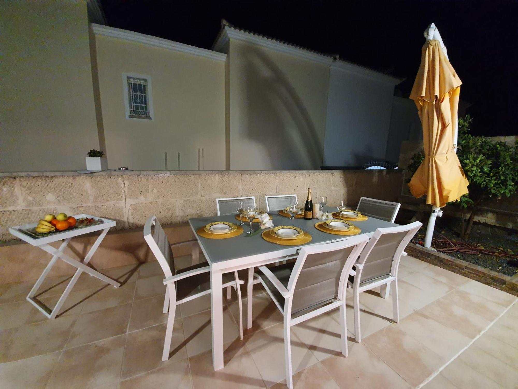 Villa Vanesa Luxury Private Villa With A Heated Pool, 4 Bedrooms And 4 Bathrooms Costa Adeje  Zewnętrze zdjęcie