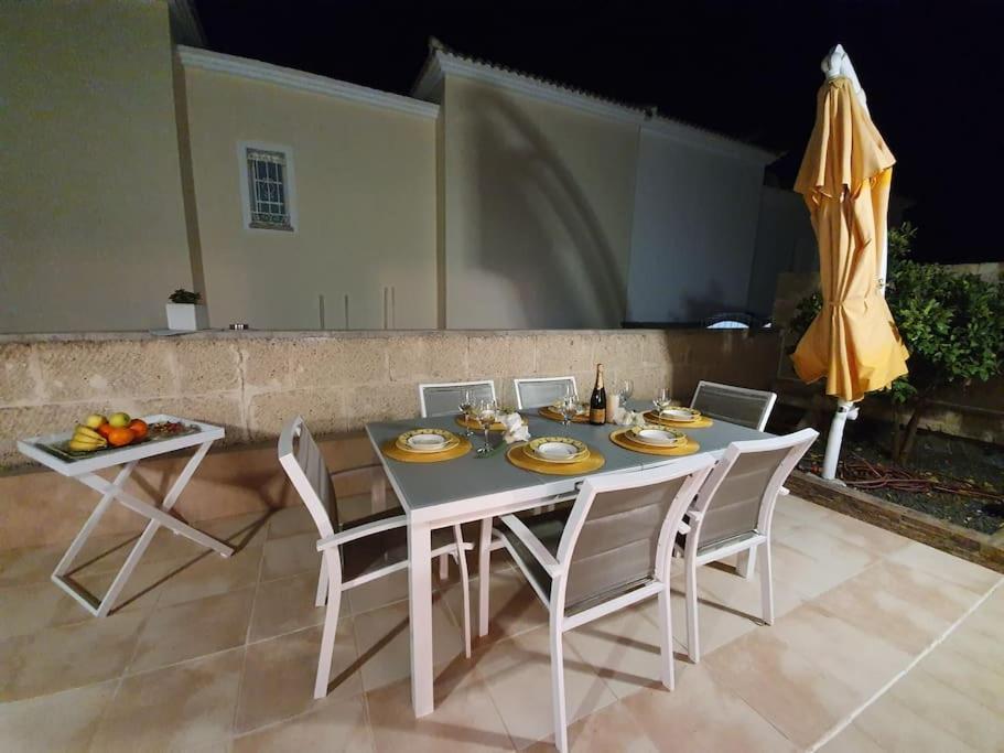 Villa Vanesa Luxury Private Villa With A Heated Pool, 4 Bedrooms And 4 Bathrooms Costa Adeje  Zewnętrze zdjęcie