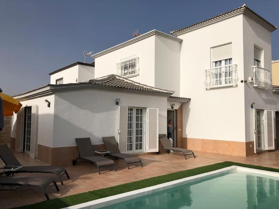 Villa Vanesa Luxury Private Villa With A Heated Pool, 4 Bedrooms And 4 Bathrooms Costa Adeje  Zewnętrze zdjęcie
